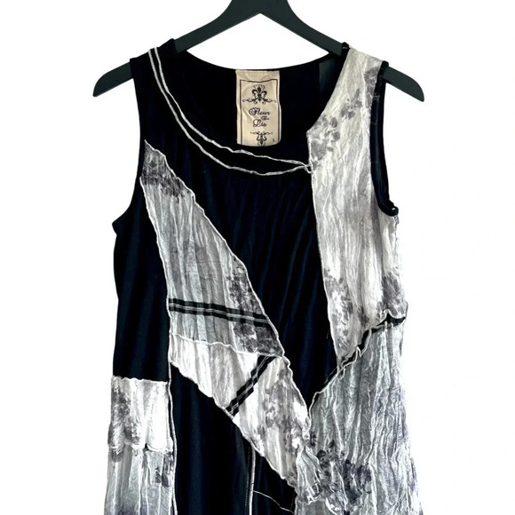 Fleur De Lis Flowy Black/Gray/White Sleeveless Dress, Size Large - Picture 2 of 6